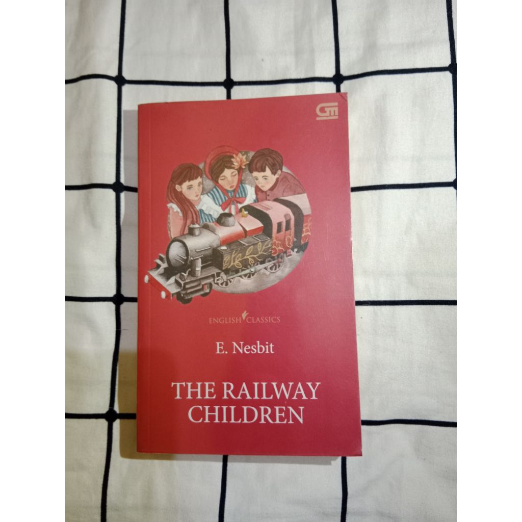 Preloved Novel The Railway Children | E. Nesbit