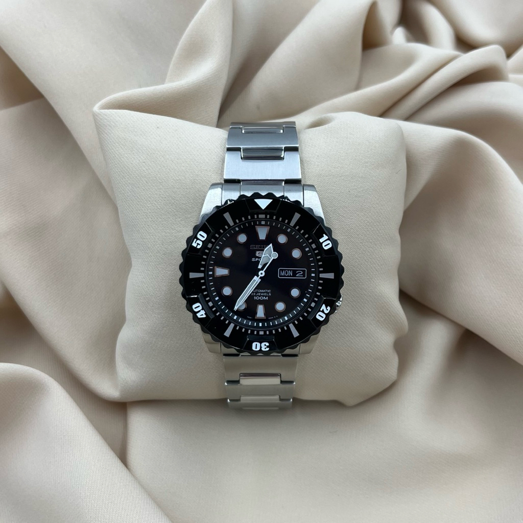 Jam Tangan Seiko Pria SNZJ19K1