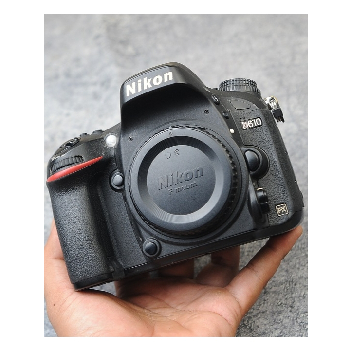 Nikon fullframe d610 body only