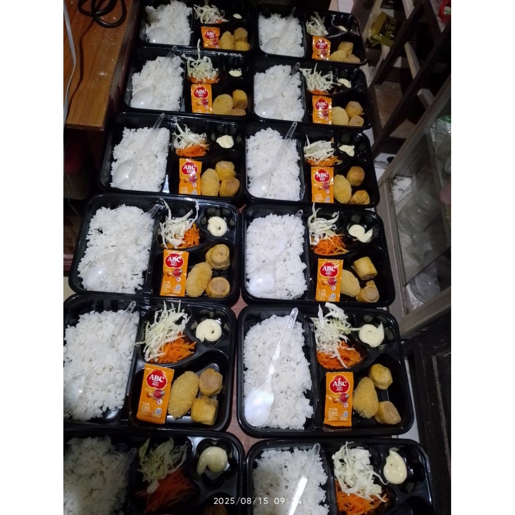 

Paket Nasi Bento 1