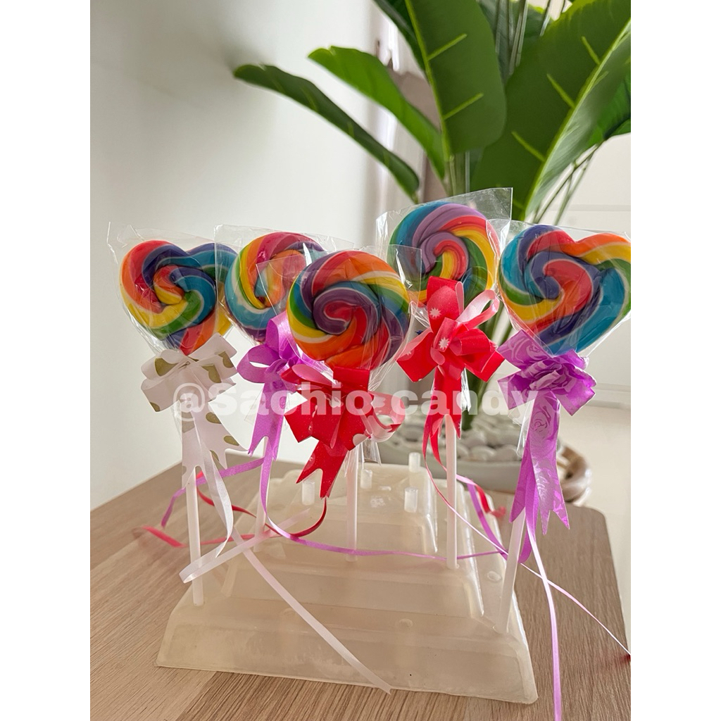 

Permen Lolipop Love Bulat uk 4cm isi 20