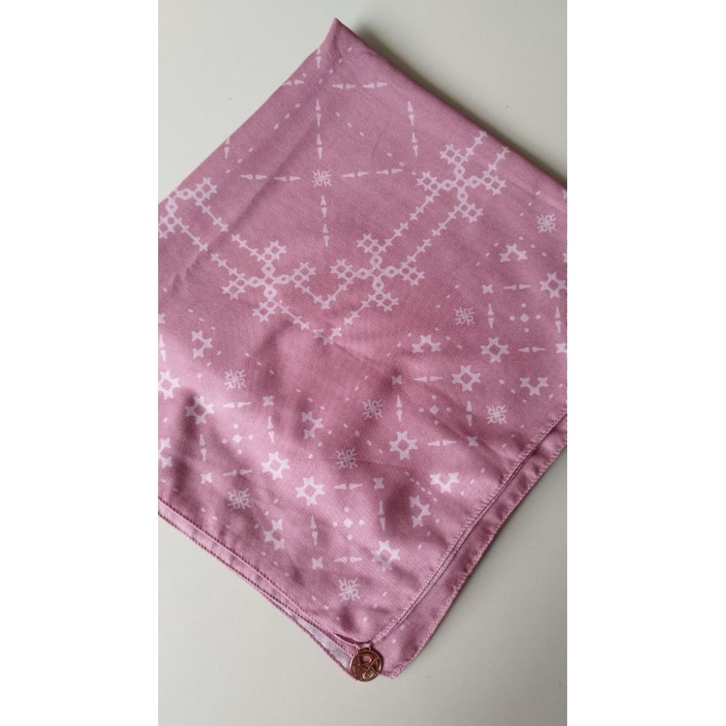 PRELOVED MONOGRAM RIA MIRANDA SCRAFT