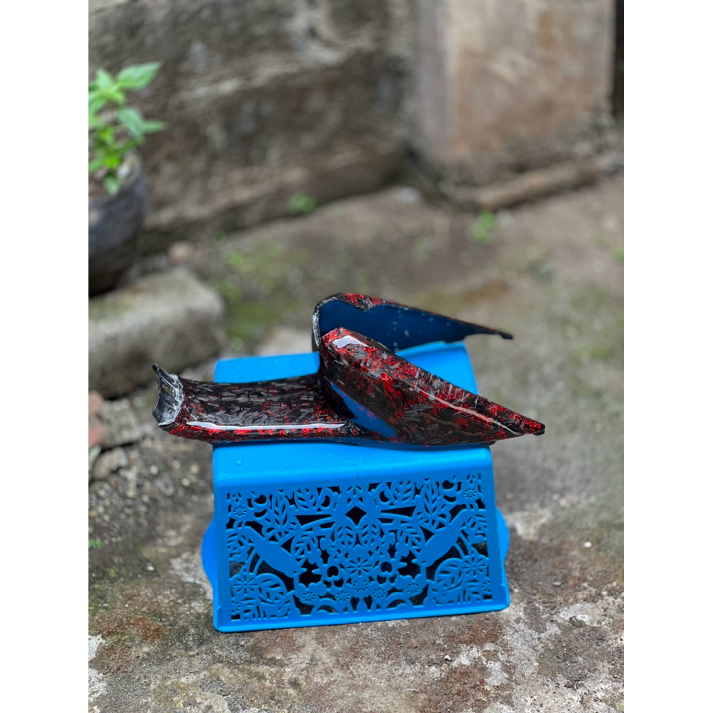 cover tangki fiz r carbon forged merah