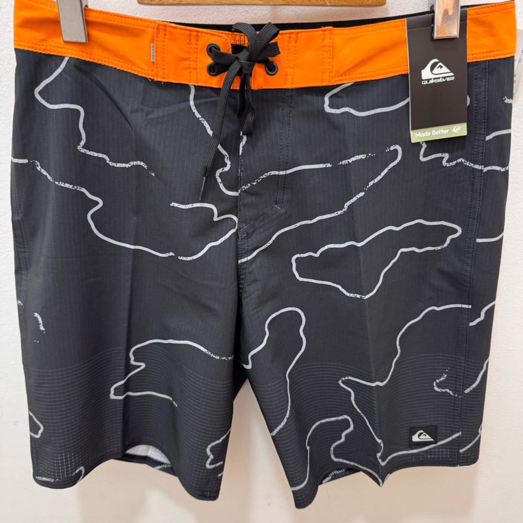 CELANA PENDEK QUIKSILVER ORIGINAL FINELINE STRAIGHT