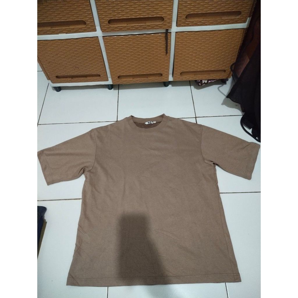 Kaos UNIQLO U Airism