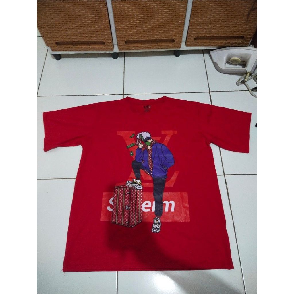 Kaos UNIQLO UT X Kaws