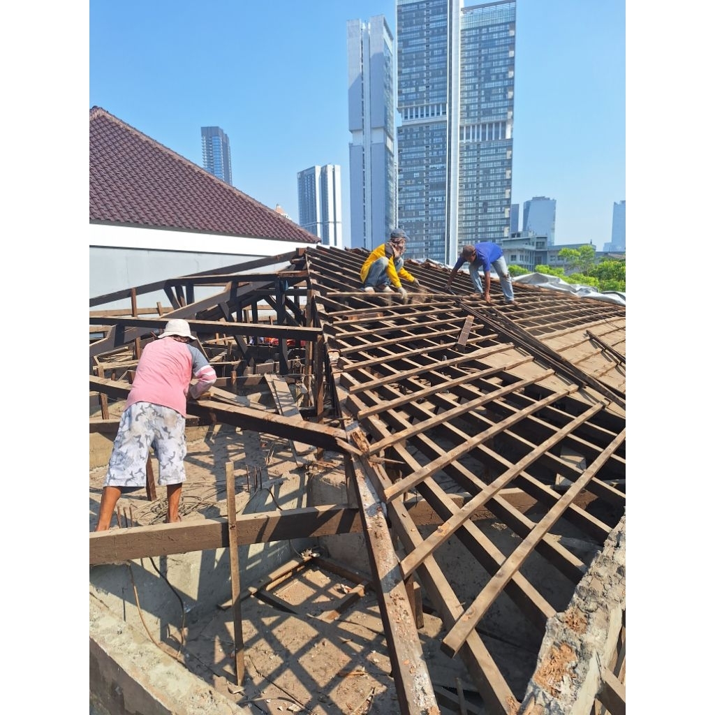 atap baja ringan +genteng kanmuri