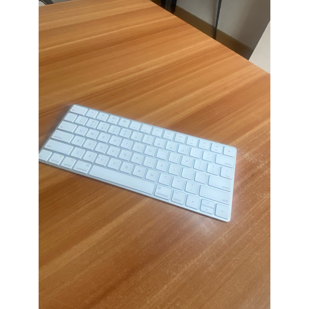 Apple Magic Keyboard 2 Second