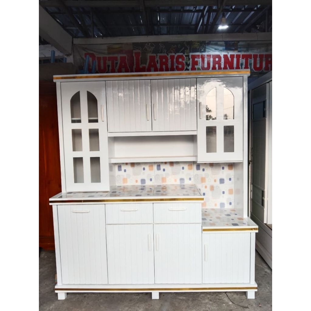 lemari dapur minimalis rak piring 4 pintu