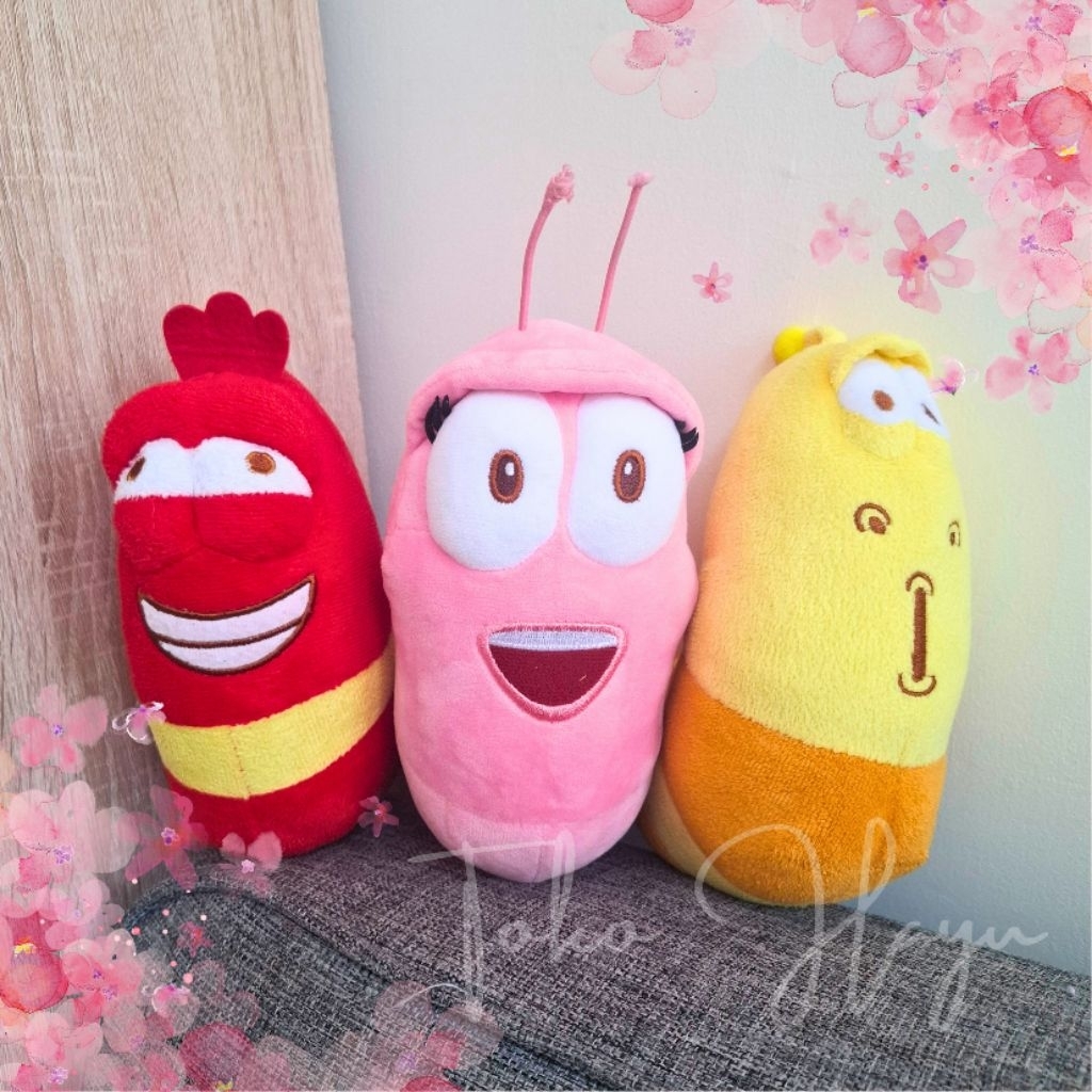 Boneka Larva Pink Original Red Yellow Preloved