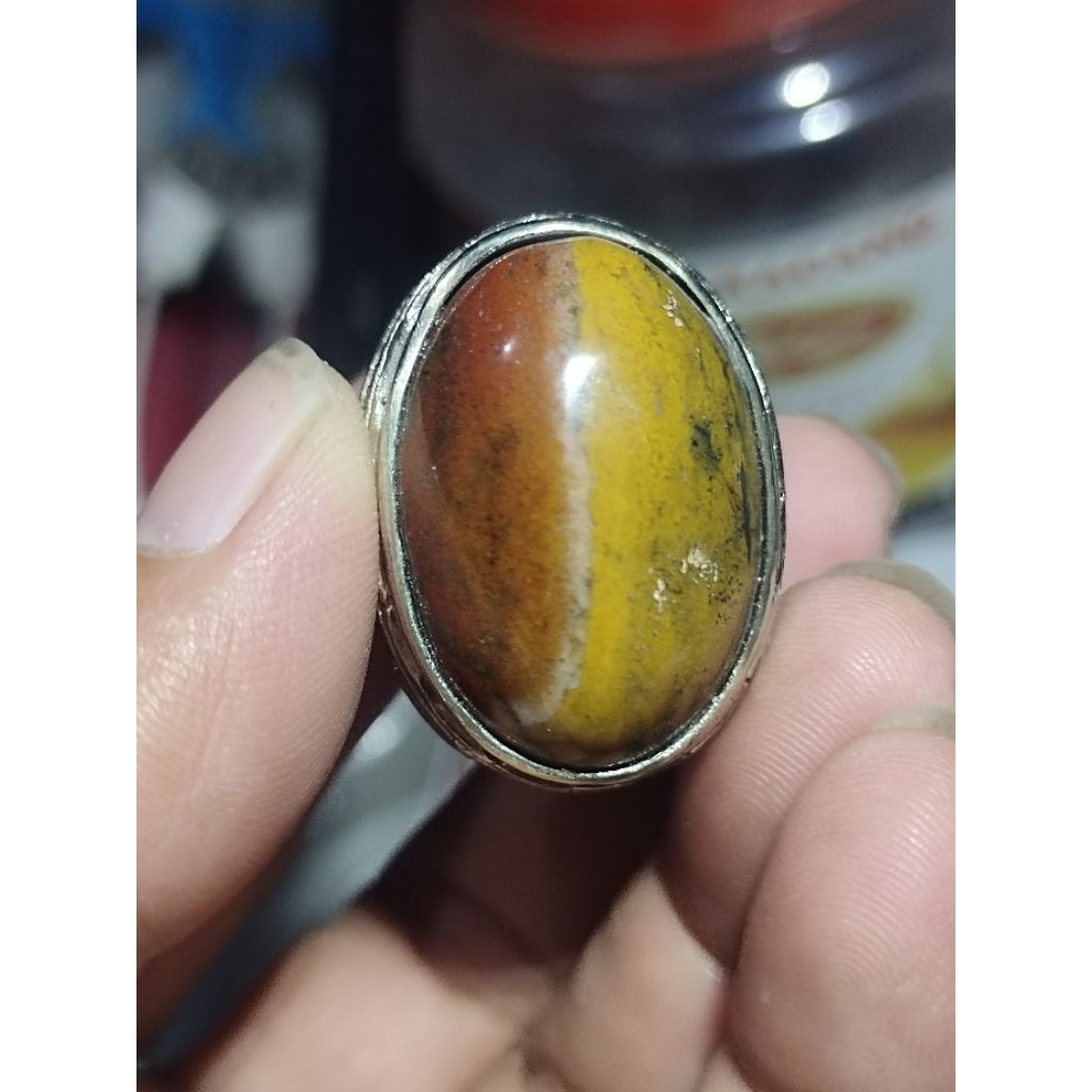 batu cincin kendit warna