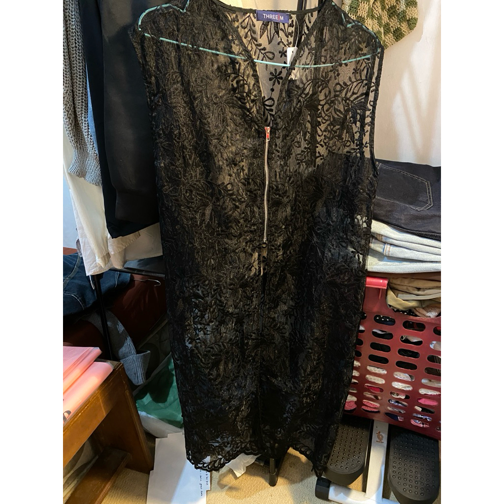 atasan puter brukat hitam tunik