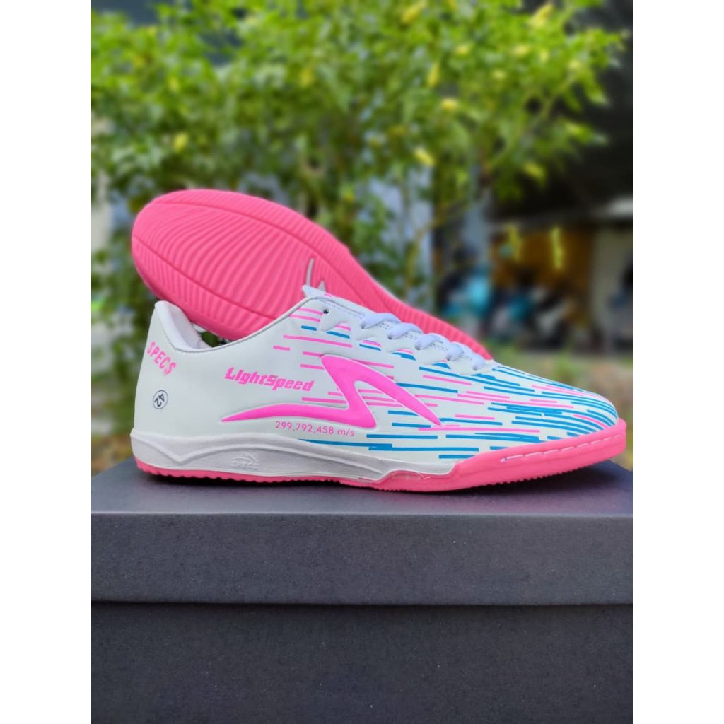 Sepatu Futsal Specs Accelerator Lighspeed reborn 2025 Putih Pink Biru SEPATU FUTSAL SPECS ACCELERATO