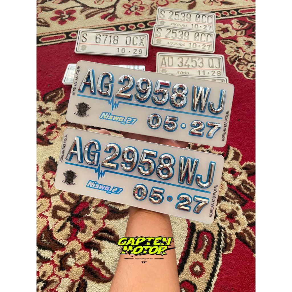 Plat Nomor Motor Variasi Timbul Segilima Crome Plat 5mm (baut tanam)