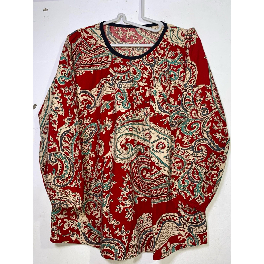 Preloved - Batik Wanita Model Kaos Lengan Panjang Karet (M)