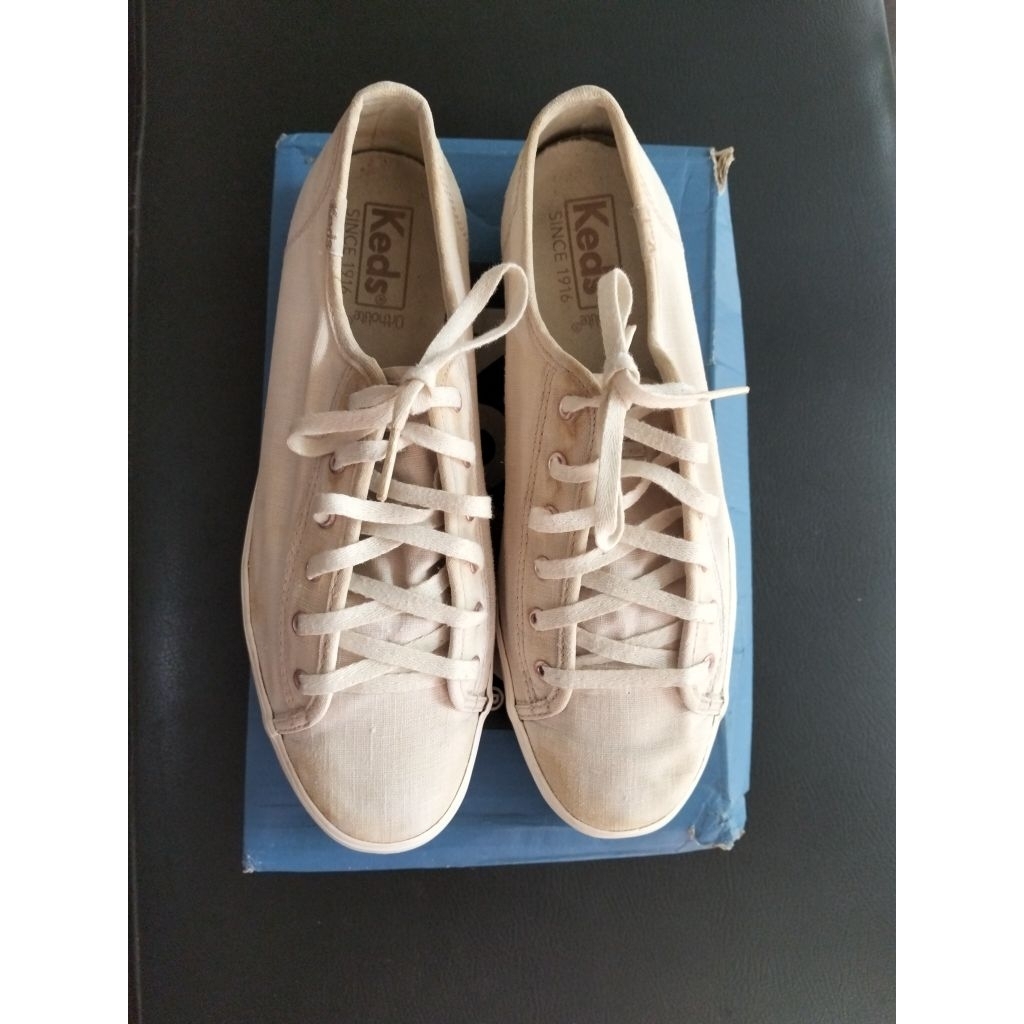 Sepatu Keds Preloved