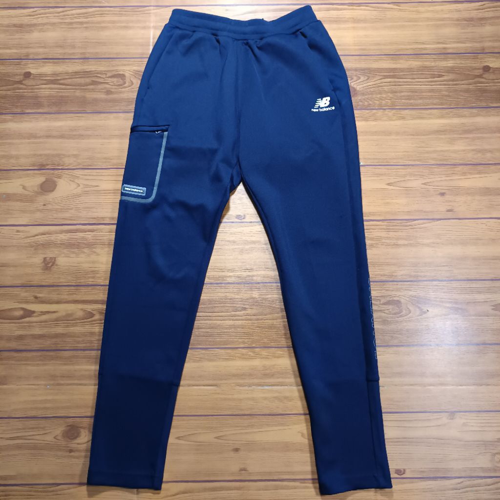 Celana Trackpant New Balance Semi Cargo Second Original Navy size S