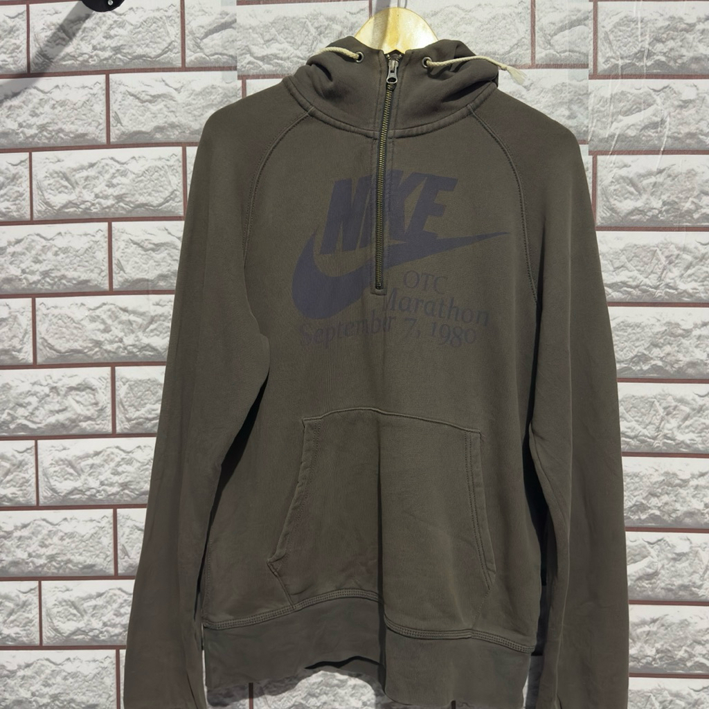 Nike Coklat - Half Zip Big Logo Center (Hoodie)