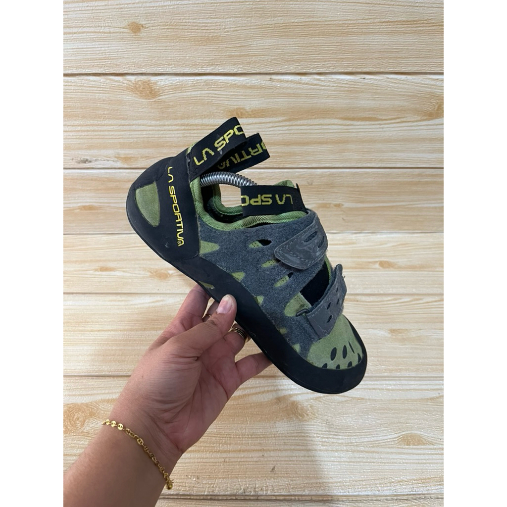 Sepatu Panjat LaSportiva