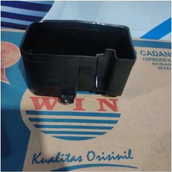 box aki beat esp 2016 2017 2018 2019/tempat aki beat esp 2016/win