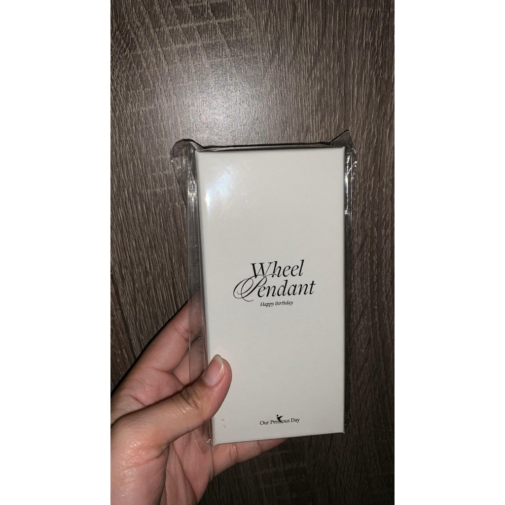 birthday wheel pendant necklace jeno NCT