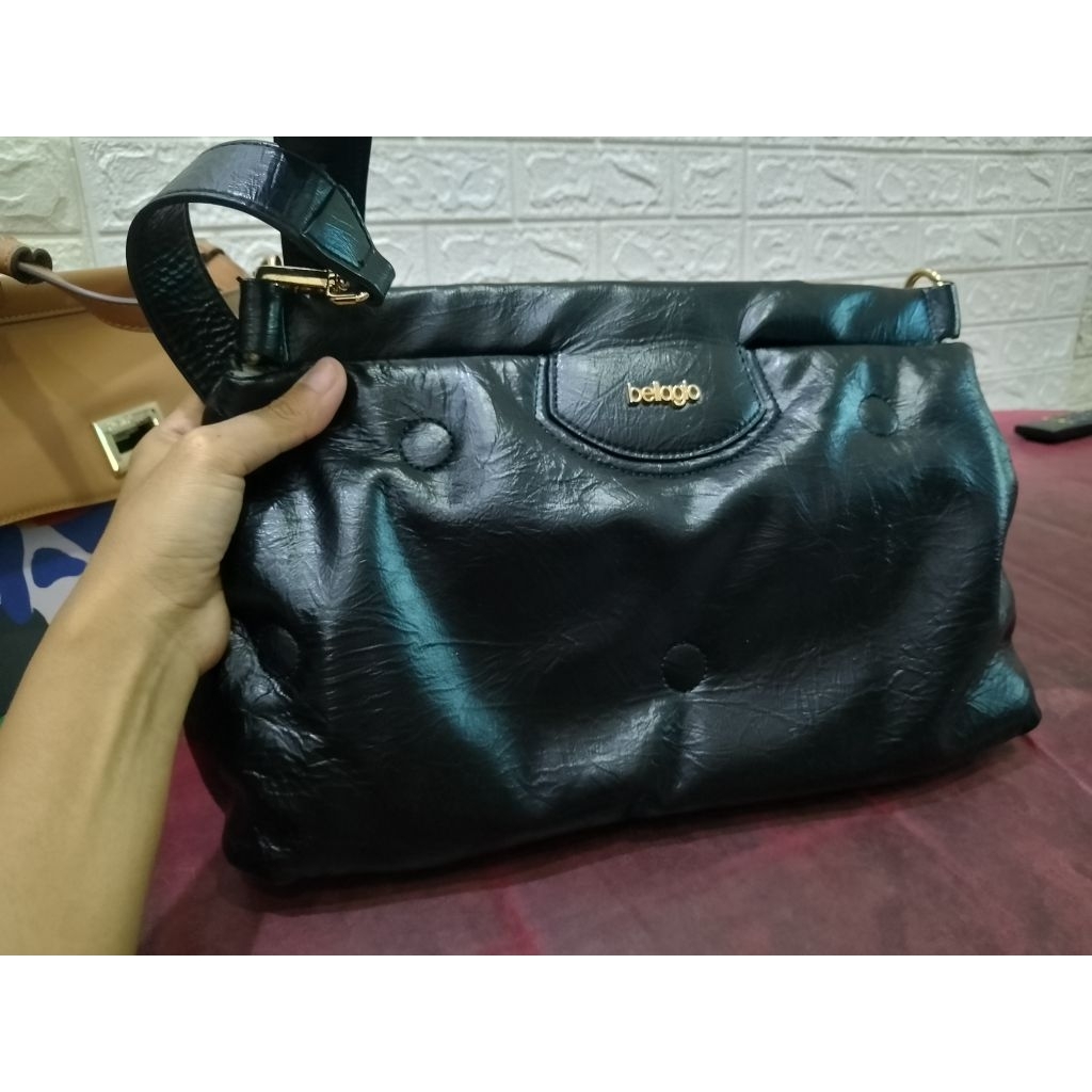 Tas Bellagio Original bhn kulit preloved rasa baru..ada talpan