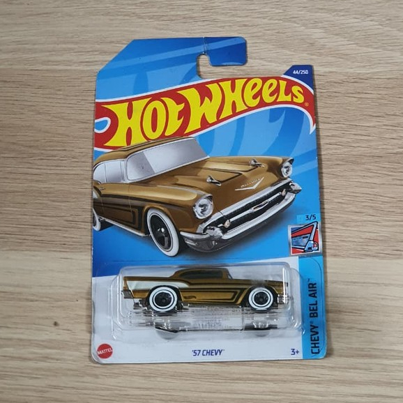 Hot Wheels 57 Chevy"