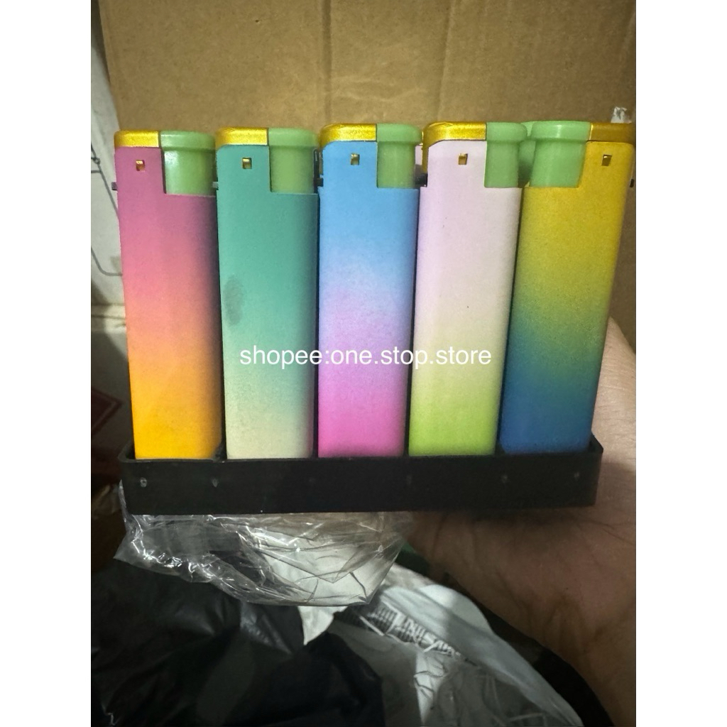 Korek Bara Tahan Angin Windproof Magnit Warna Pastel Cantik Rainbow Metro Lighter GM-110