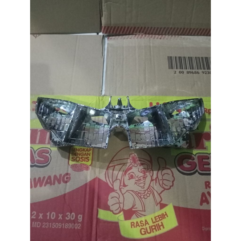Reflektor lampu depan Vario 125/150 LED old original