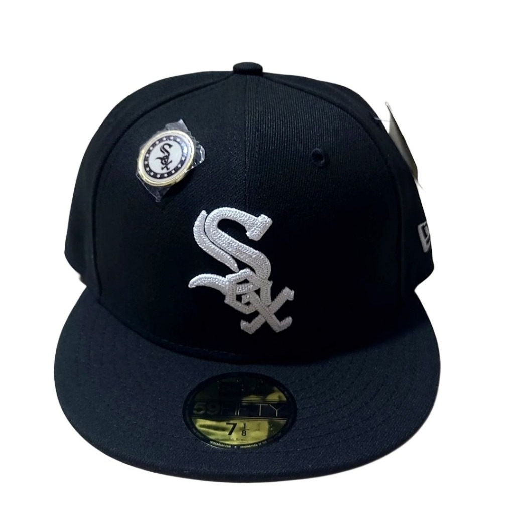 Topi New Era X Chicago White Sox include Pin