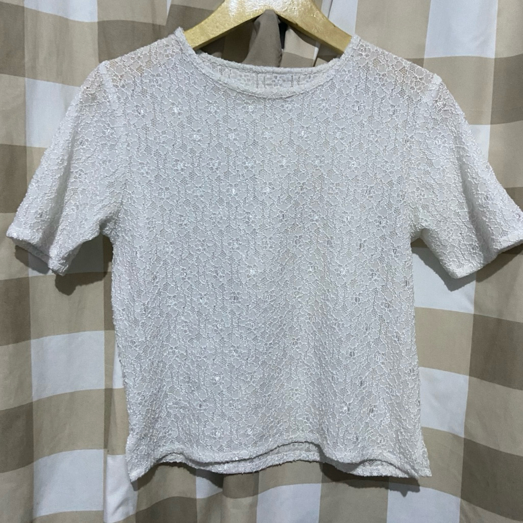 Blouse Lace Putih Wanita Atasan Brokat