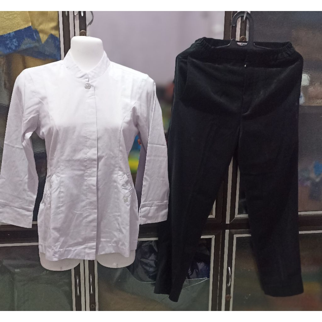 setelan seragam guru wanita preloved. ( Hitam putih )