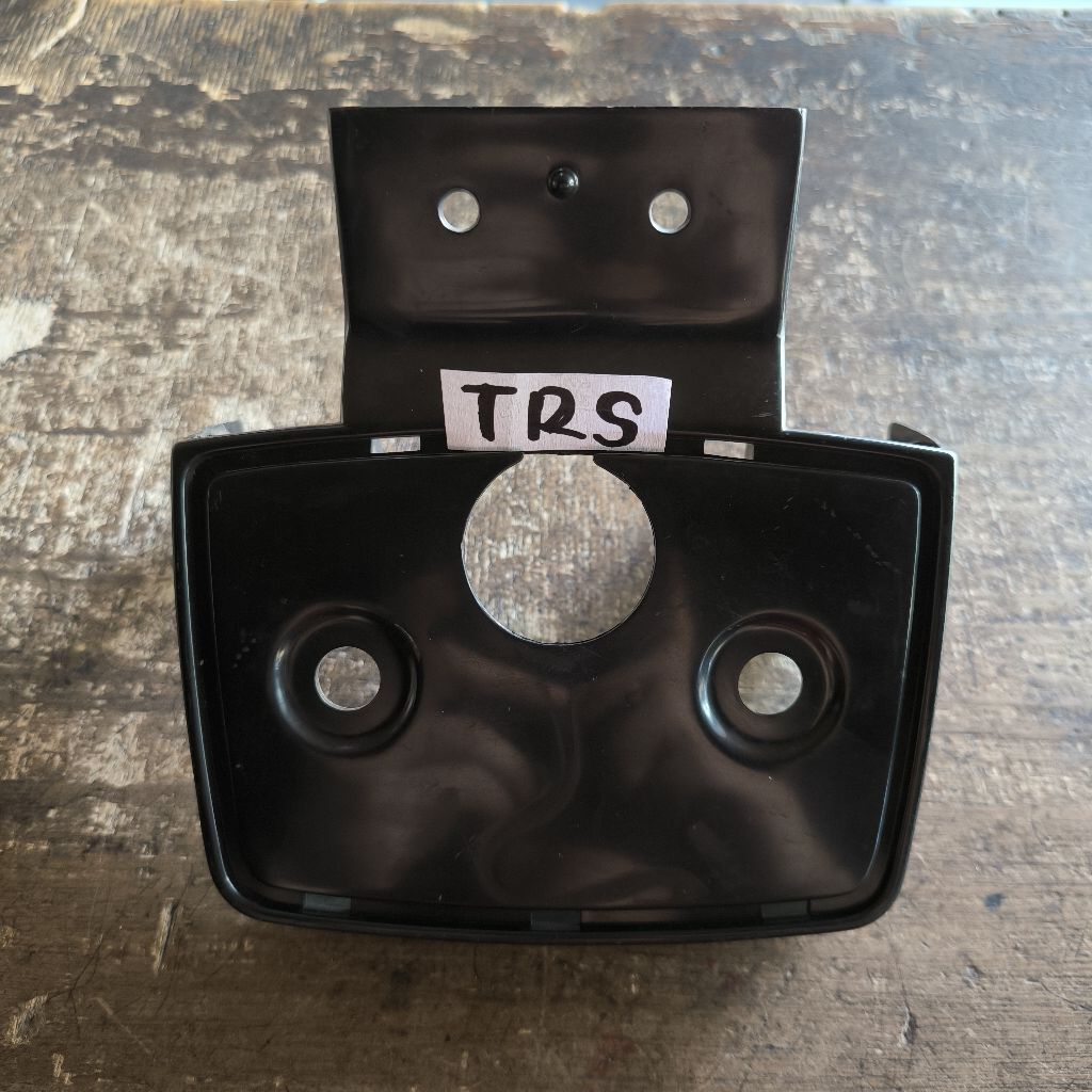 Pangkon Dudukan Lampu Stop Suzuki TRS Original Suzuki Japan