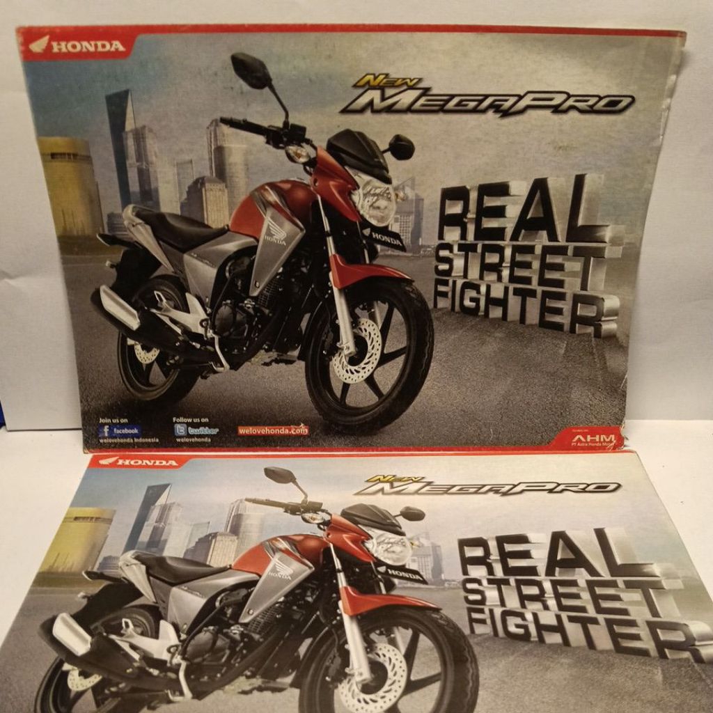 brosur poster leaflet katalog Honda Megapro tahun 2010 mono shock