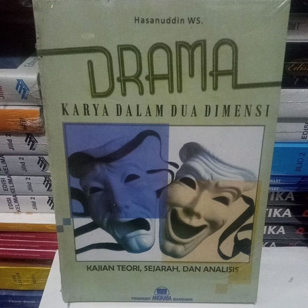 drama karya dalam dua dimensi Hasanuddin