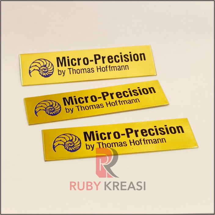 

custom plat nama kuningan