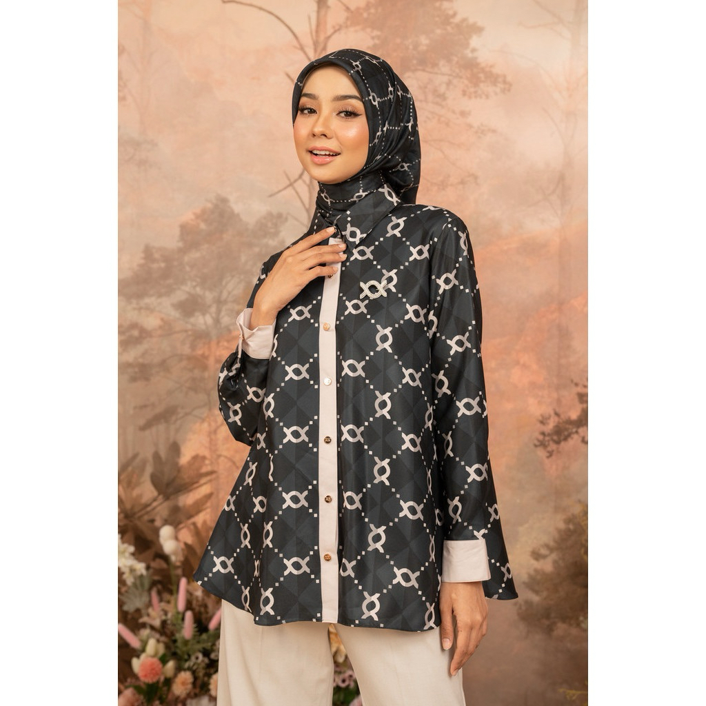 Calya Shirt Monogram Wearing Klamby