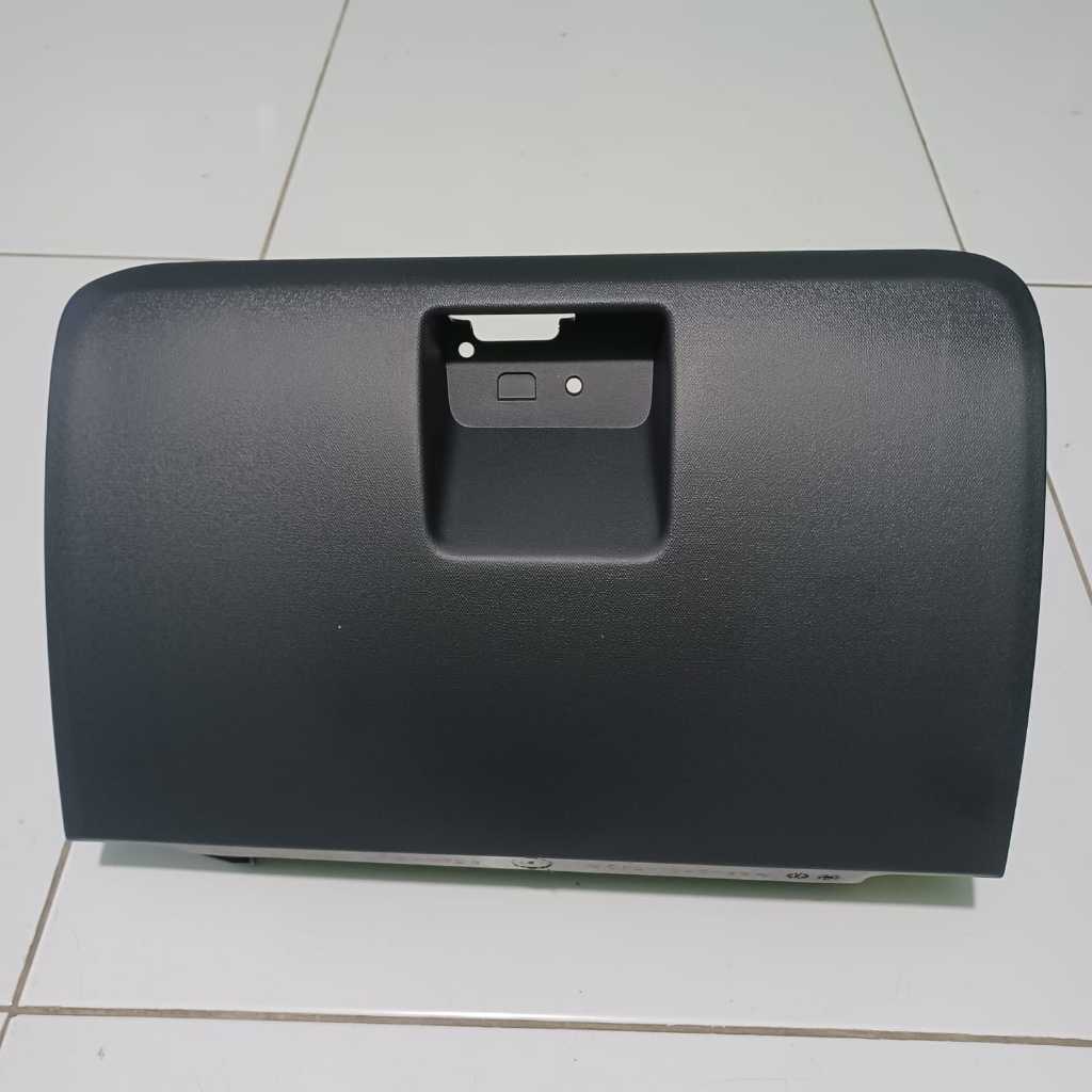 Box Laci Dashboard Mobil APV