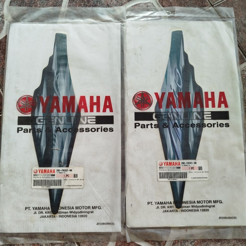 Stiker Striping Tameng panel Depan Mio Smile Hitam 2009 Original