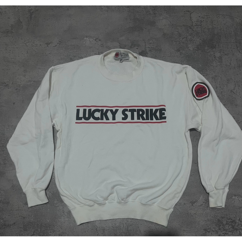 Crenwneck Lucky strike vintage