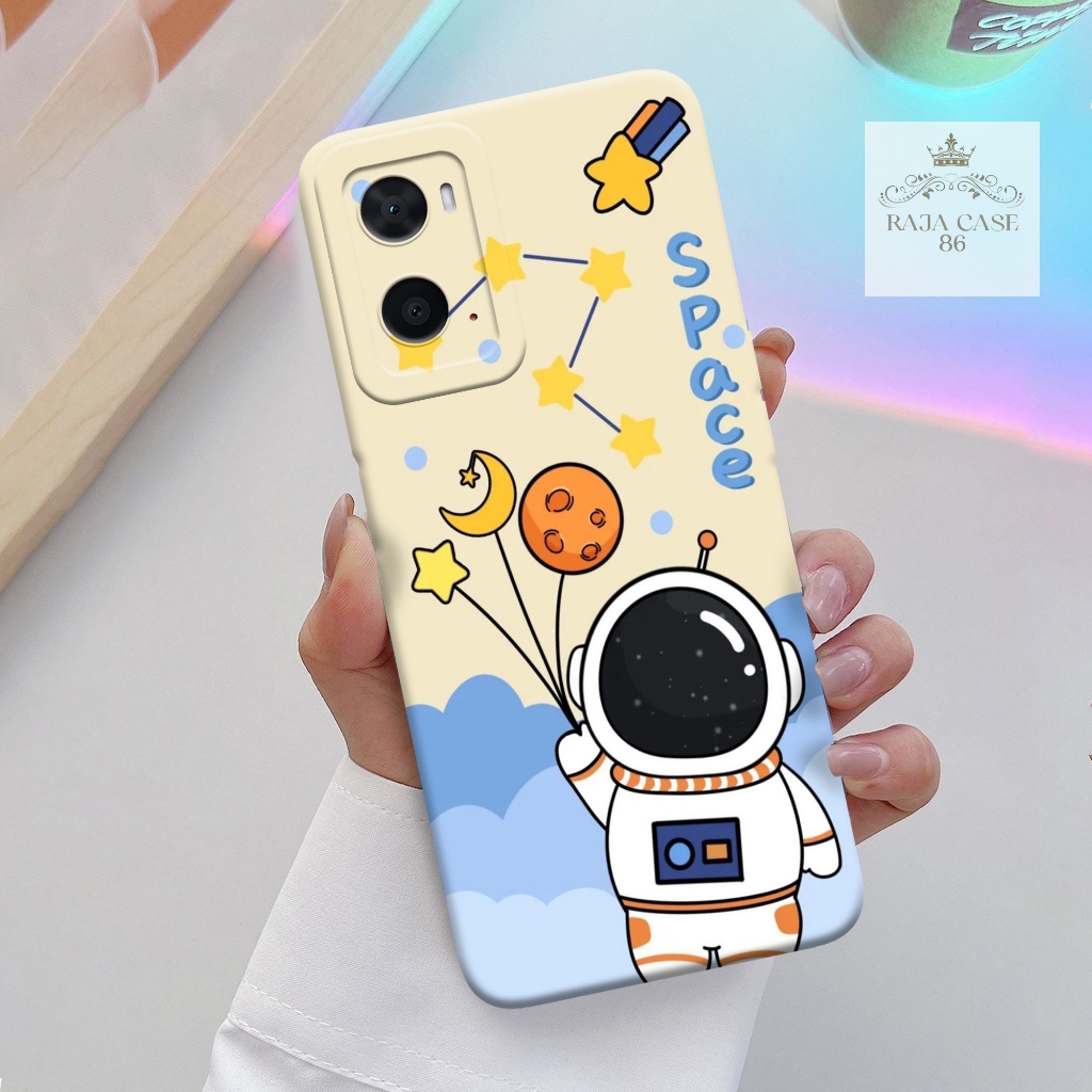 Case Oppo A76 / A96 - casing Oppo A76 - Motif case Astronot - Pelindung handphone - Oppo - Softcase 