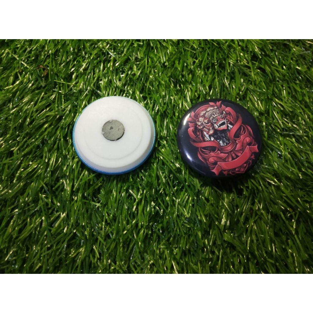 pin magnet barong