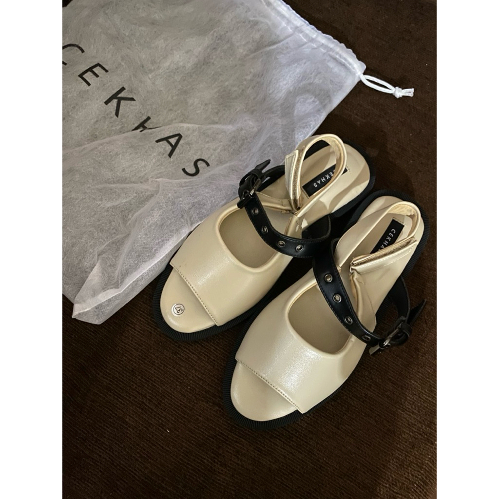 CHEKAS-Roxy cream sandal wanita