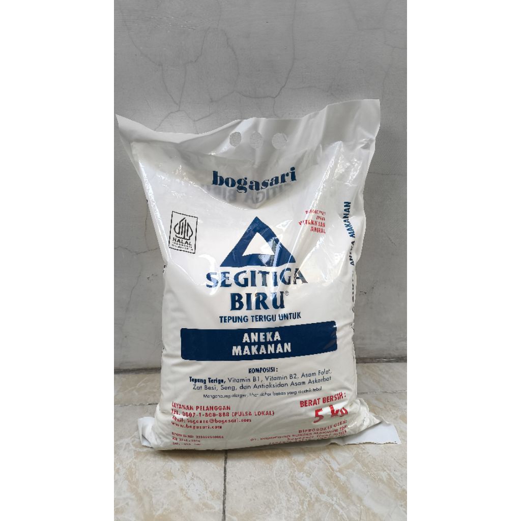 Tepung Terigu Segitiga Biru 5Kg