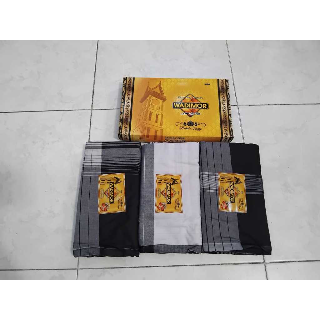 sarung wadimor bukit tinggi,sarung motif kotak