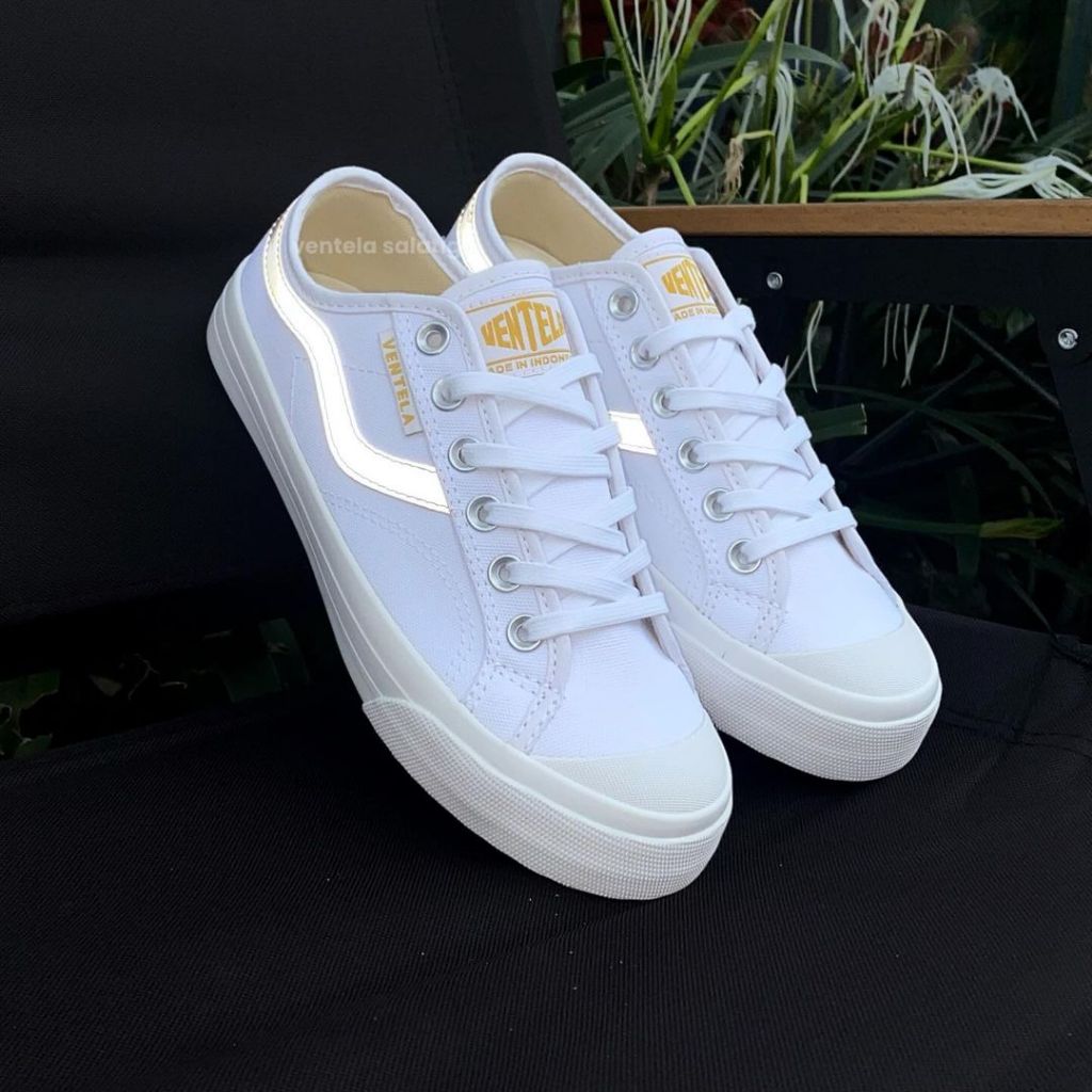 Sepatu Ventela Putih / Ventela New Public Original 100% - Sepatu Casual Sneakers  Glow In The Dark