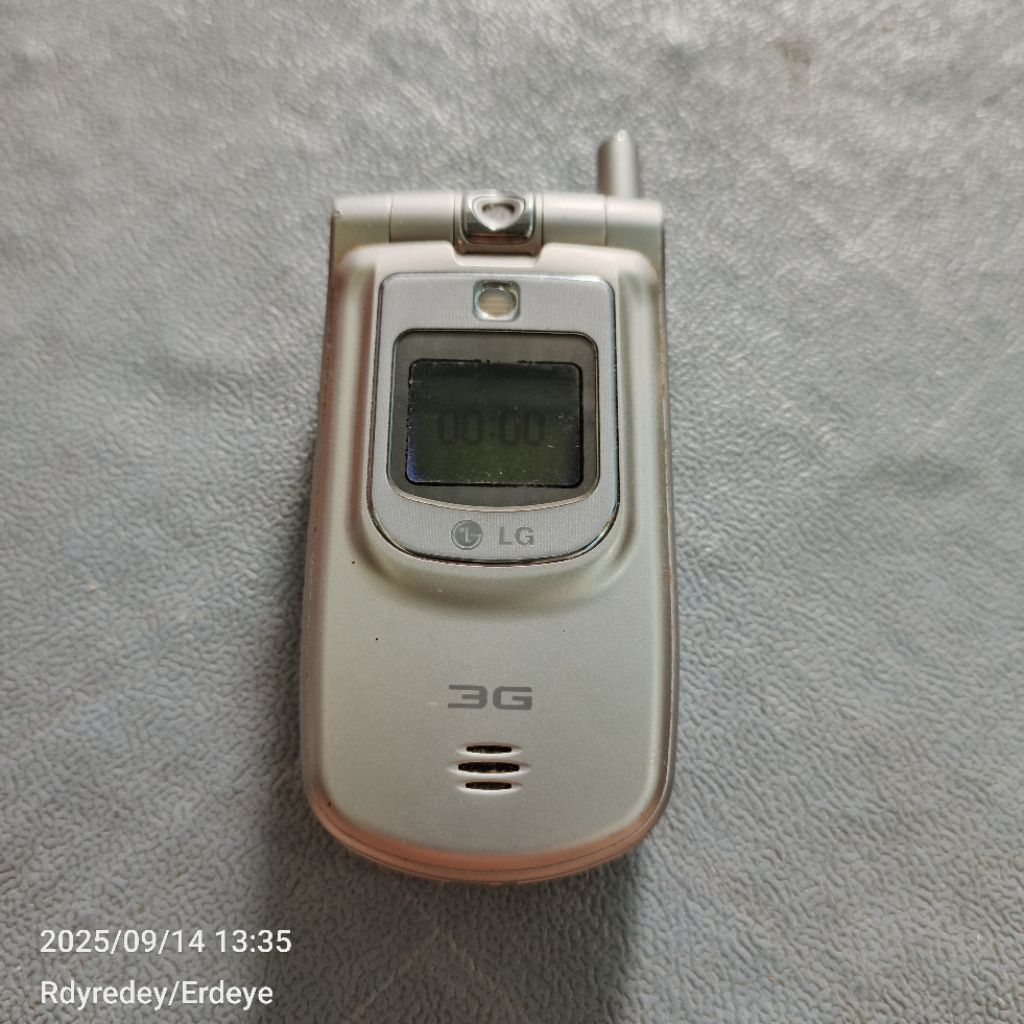 Hp Jadul Bahan LG U8100