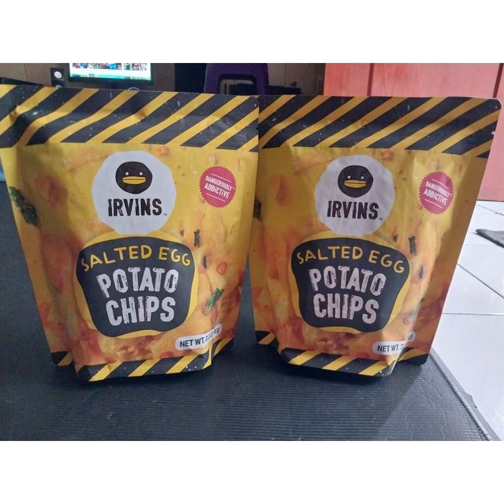 

IRVINS SALTED EGG POTATO CHIPS 95gr Halal