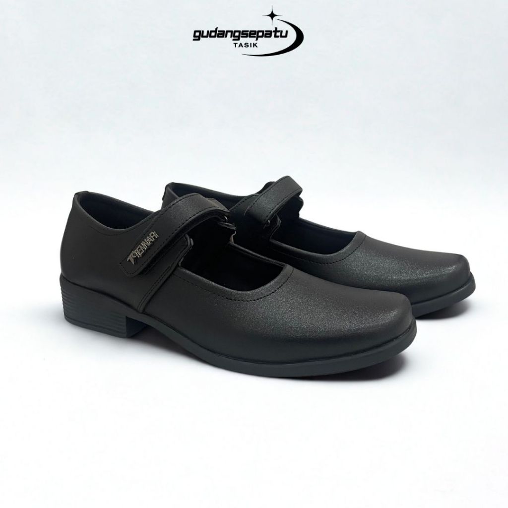 Sepatu Wanita Pantofel Korean Style Hitam Polos Kulit Anti Mengelupas TENNAR SANTIKA 02