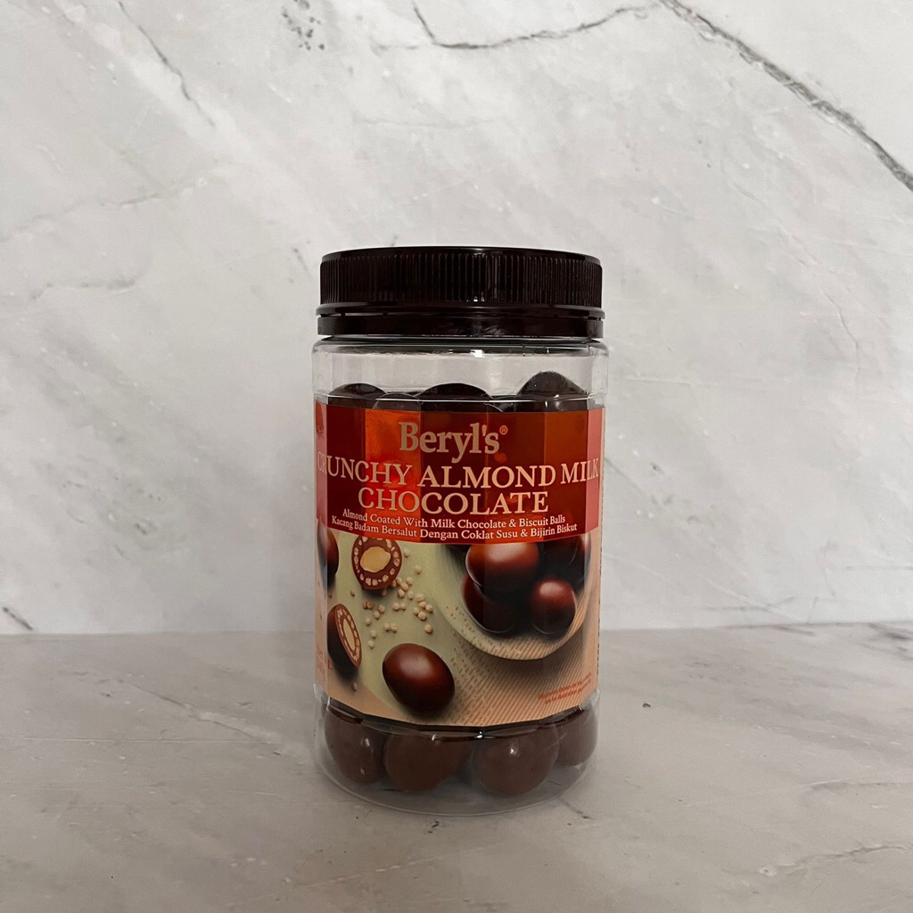 

Beryl’s Crunchy Almond Milk Chocolate 340gr